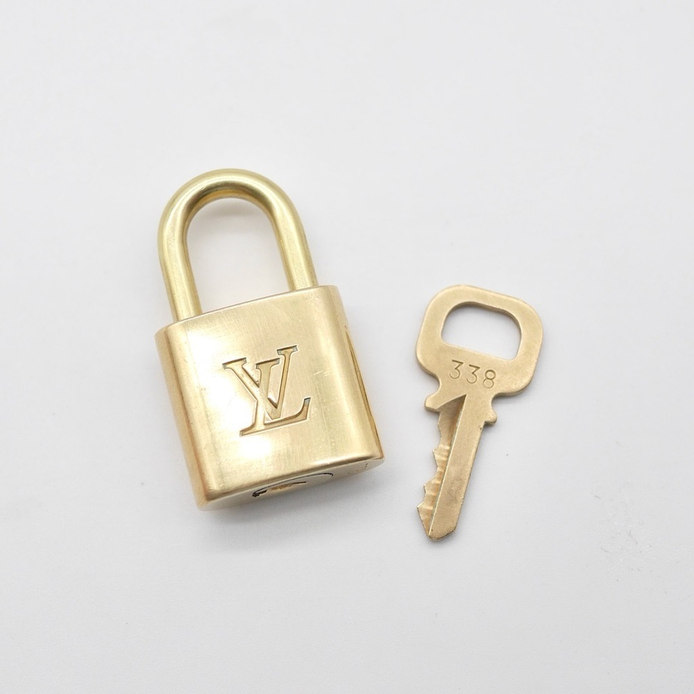 🍓LV Lock and Key #338
